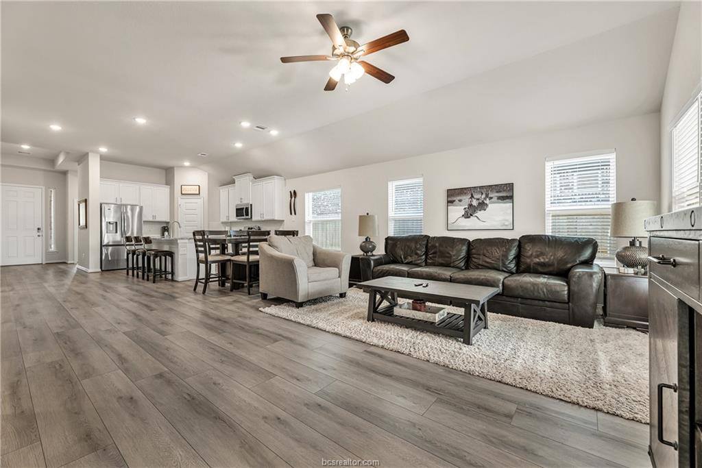4013 Houberry Loop, College Station, TX 77845