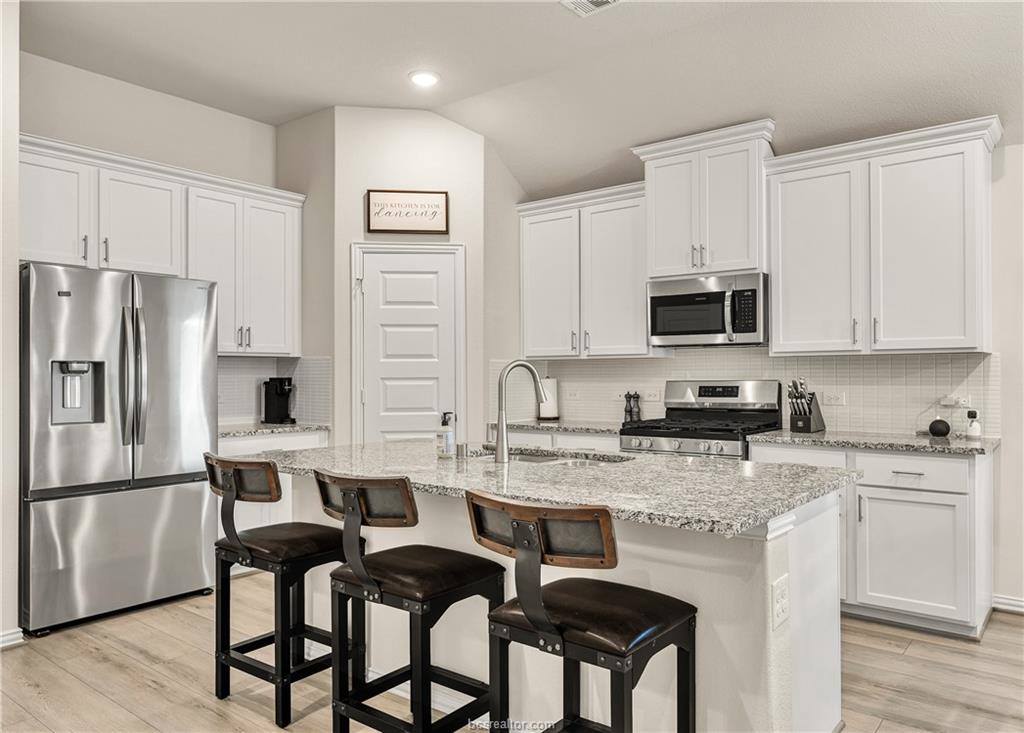 4013 Houberry Loop, College Station, TX 77845