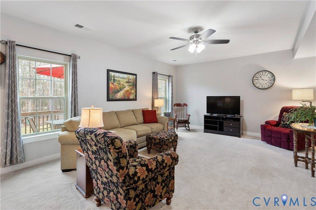 10513 Centralia Station Road, Chester, VA 23831