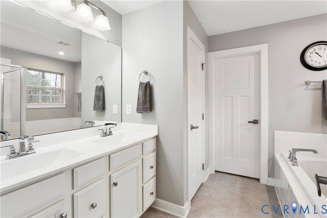10513 Centralia Station Road, Chester, VA 23831