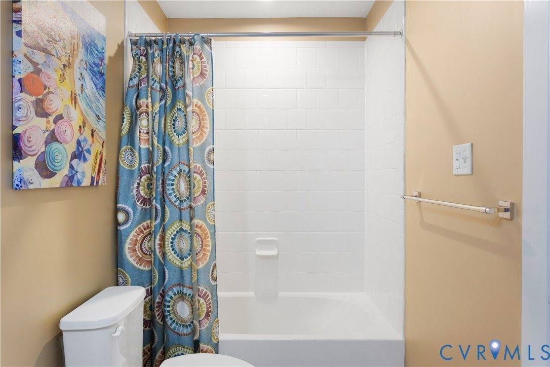 10513 Centralia Station Road, Chester, VA 23831