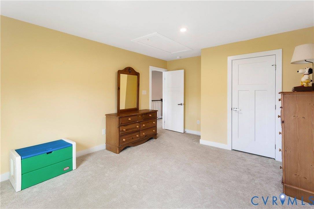10513 Centralia Station Road, Chester, VA 23831