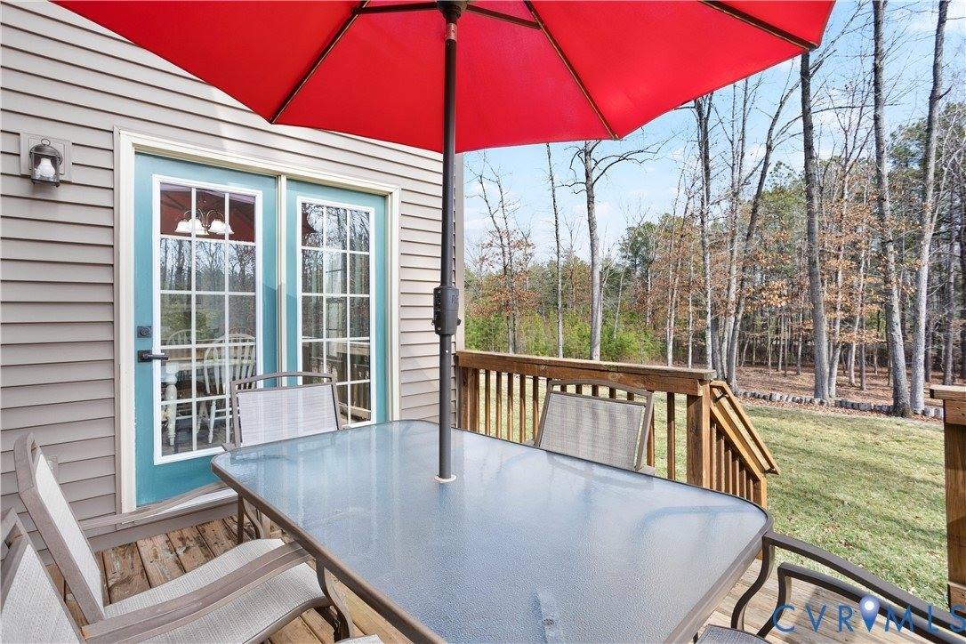 10513 Centralia Station Road, Chester, VA 23831