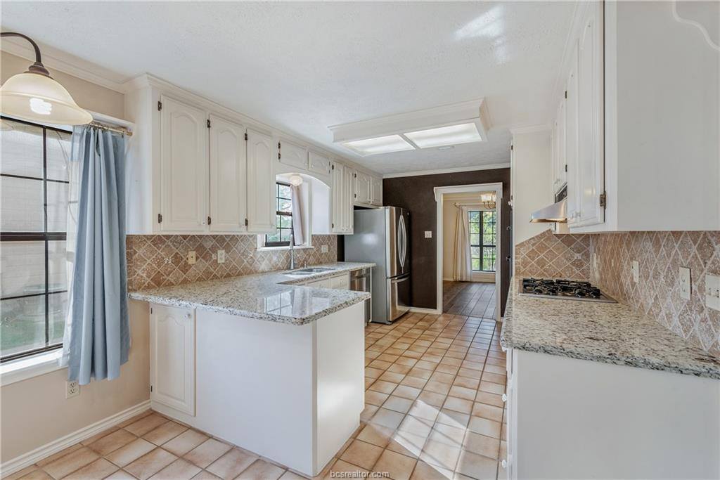 1806 Rosebud Court, College Station, TX 77845