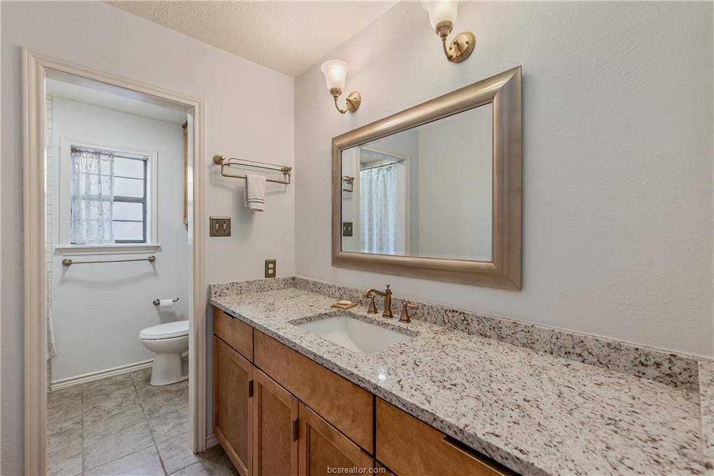 1806 Rosebud Court, College Station, TX 77845