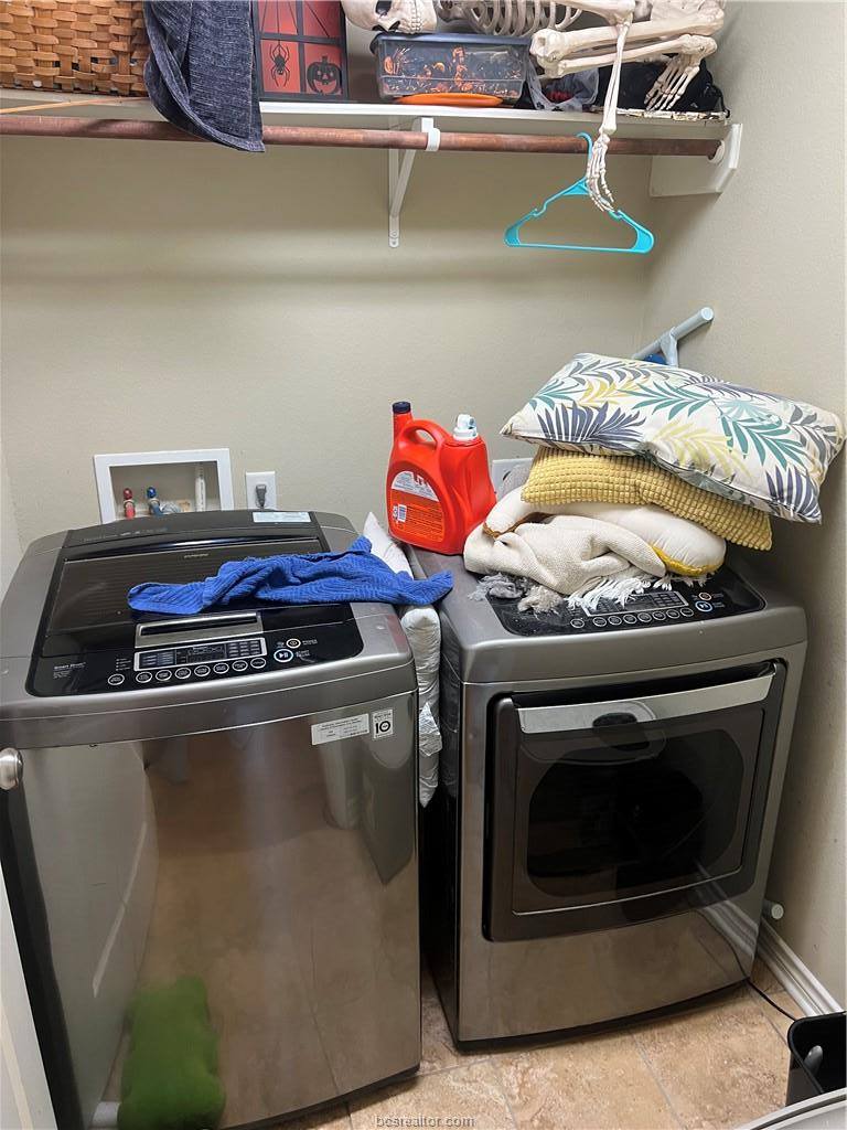 2810 Silver Oak Drive, College Station, TX 77845