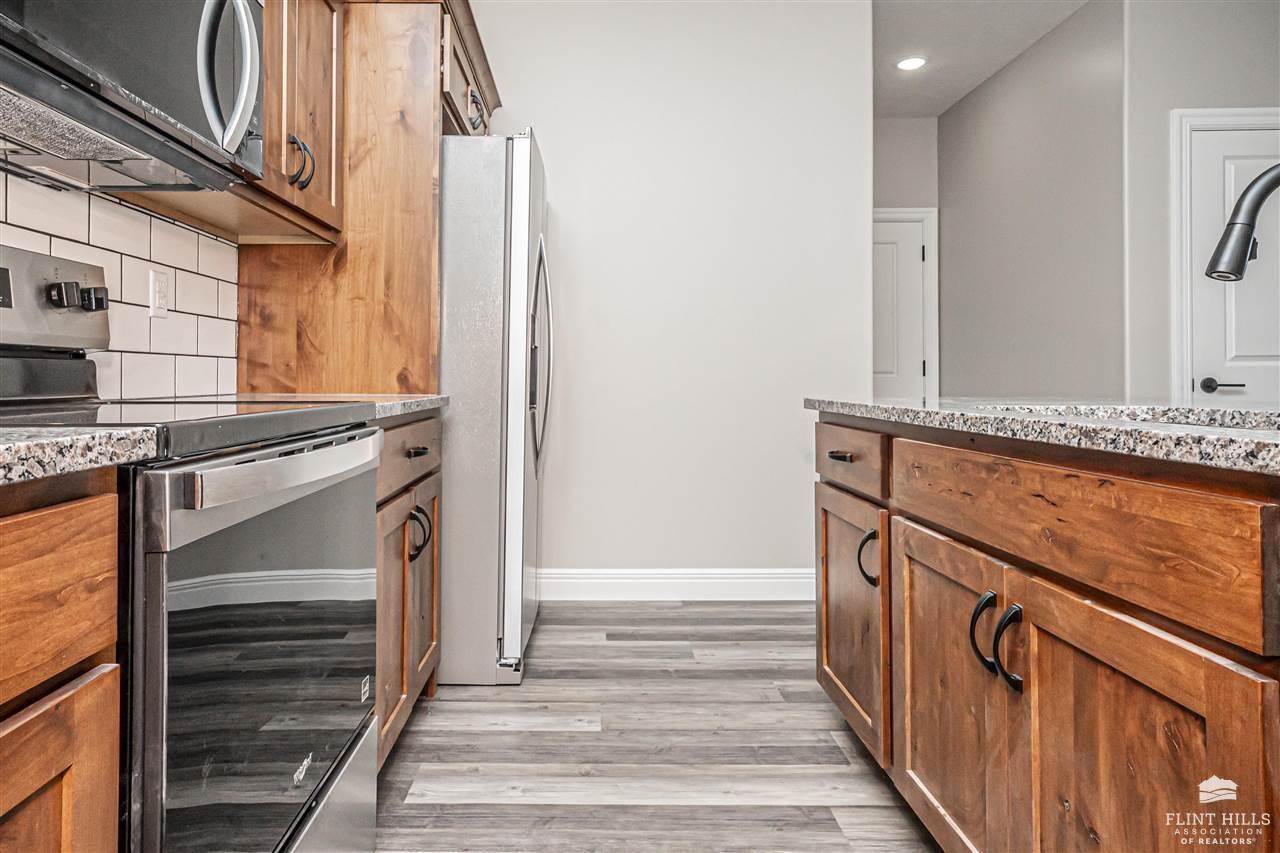 1806 Broadfoot Drive, Abilene, KS 67410