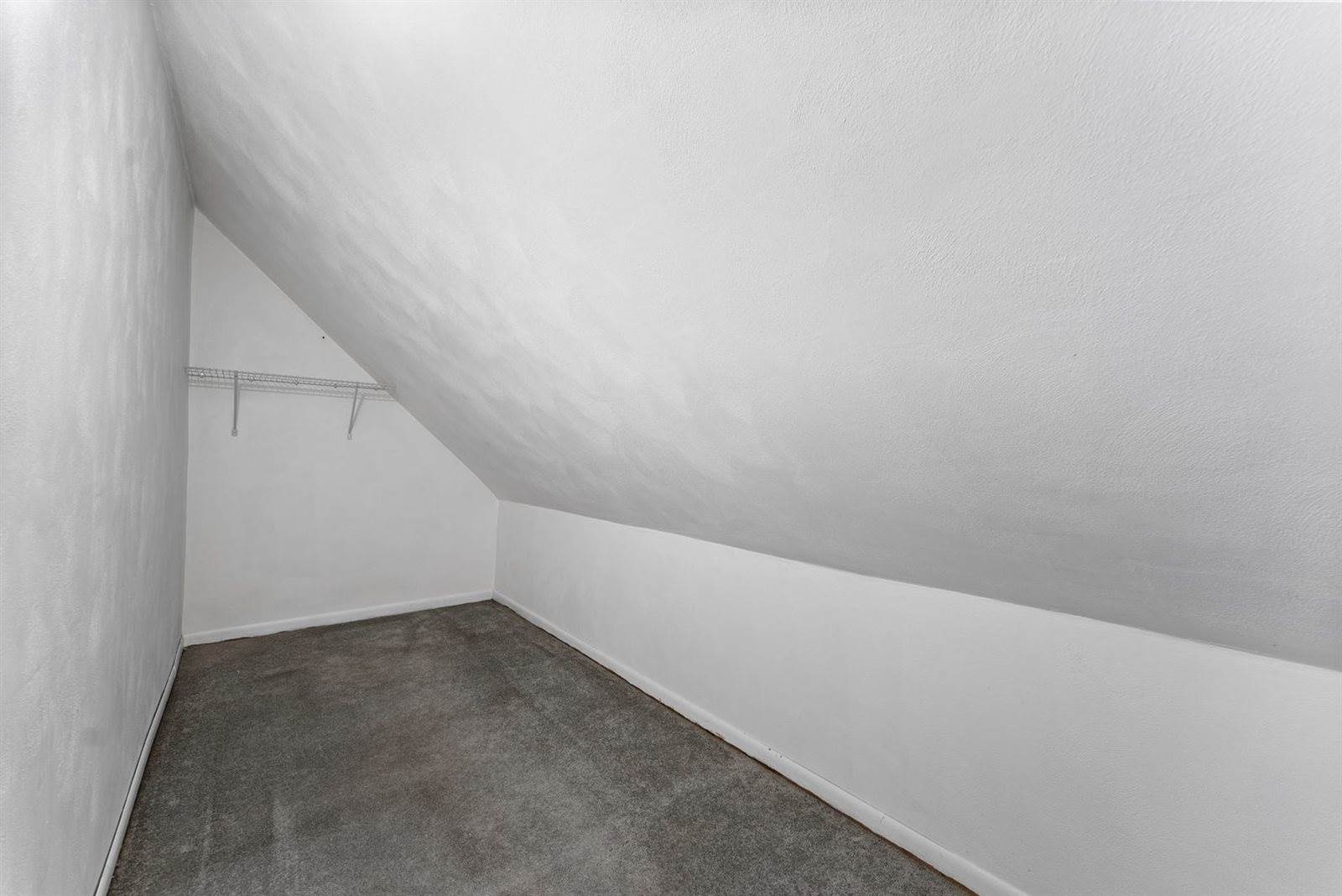 2121 15th ST A, Moline, IL 61265