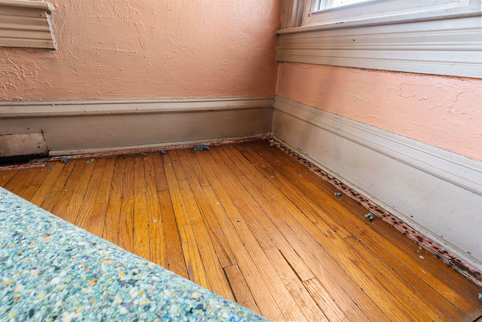 2121 15th ST A, Moline, IL 61265