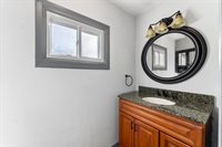 2121 15th ST A, Moline, IL 61265