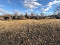 2707 west 3rd Street, Coal Valley, IL 61240