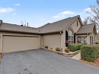 2804 Polo Club Blvd, Matthews, NC 28105