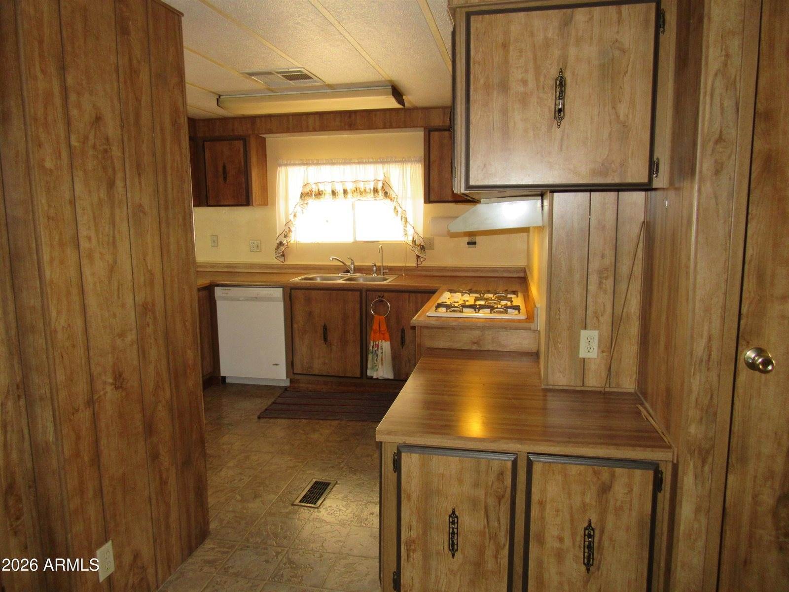 3411 South Camino Seco --, #99, Tucson, AZ 85730