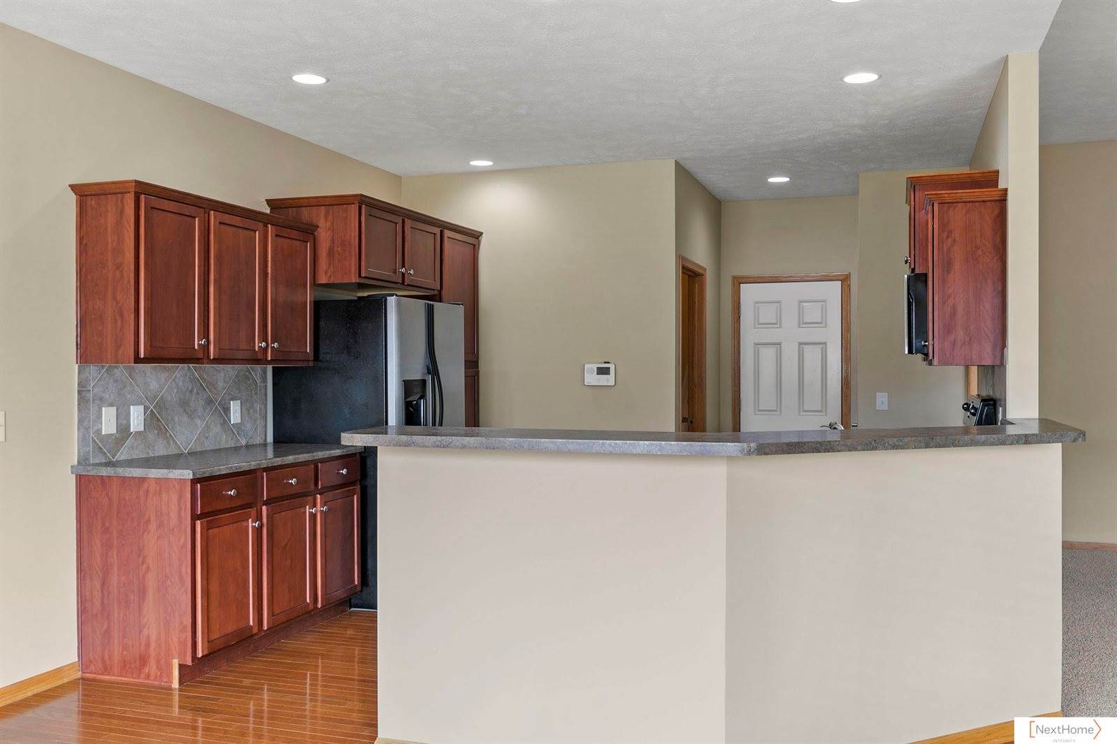 7683 Phares Drive, Lincoln, NE 68516