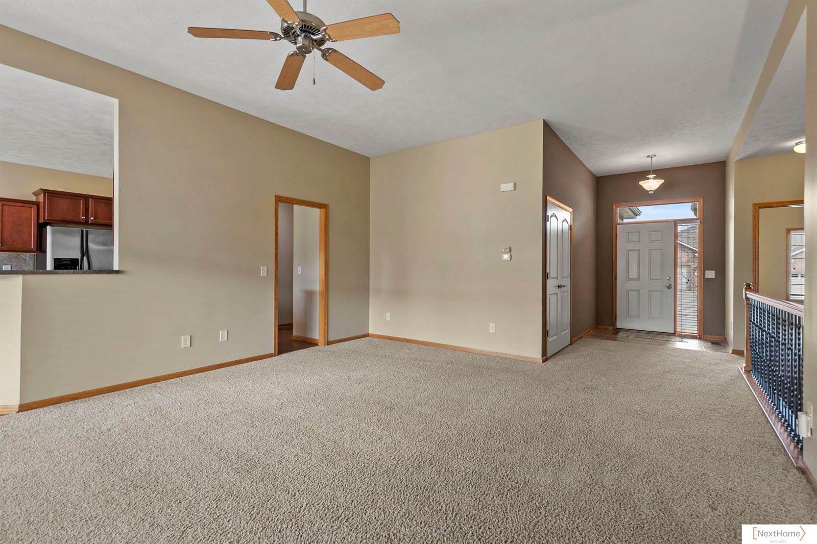 7683 Phares Drive, Lincoln, NE 68516