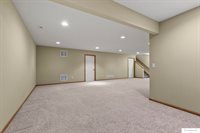 7683 Phares Drive, Lincoln, NE 68516