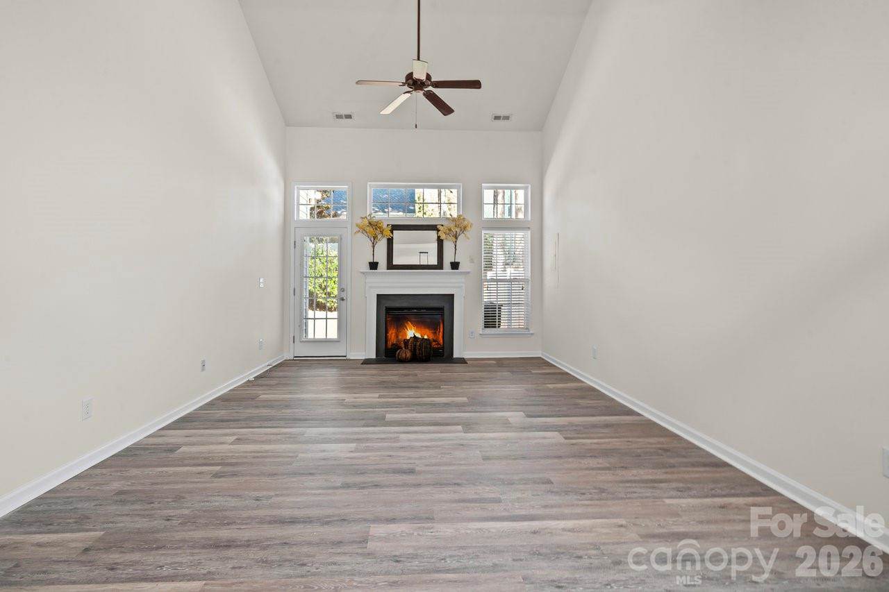 152 Cypress Landing Drive, Mooresville, NC 28117