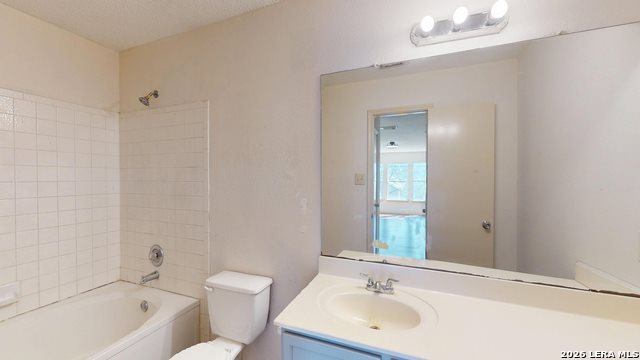 10127 Sunset Pl, San Antonio, TX 78245