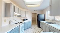 10127 Sunset Pl, San Antonio, TX 78245