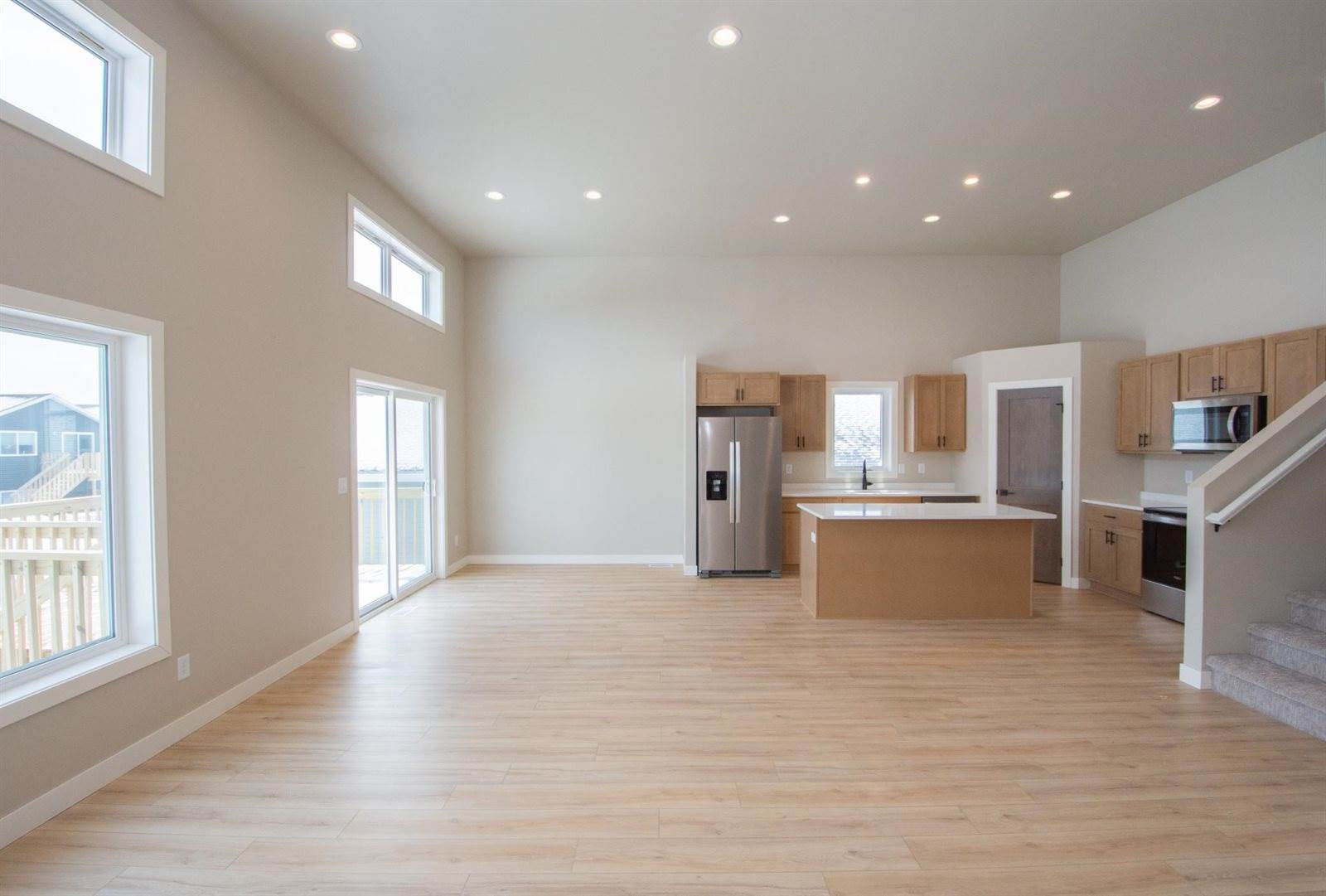 6590 68th Street South, Horace, ND 58047