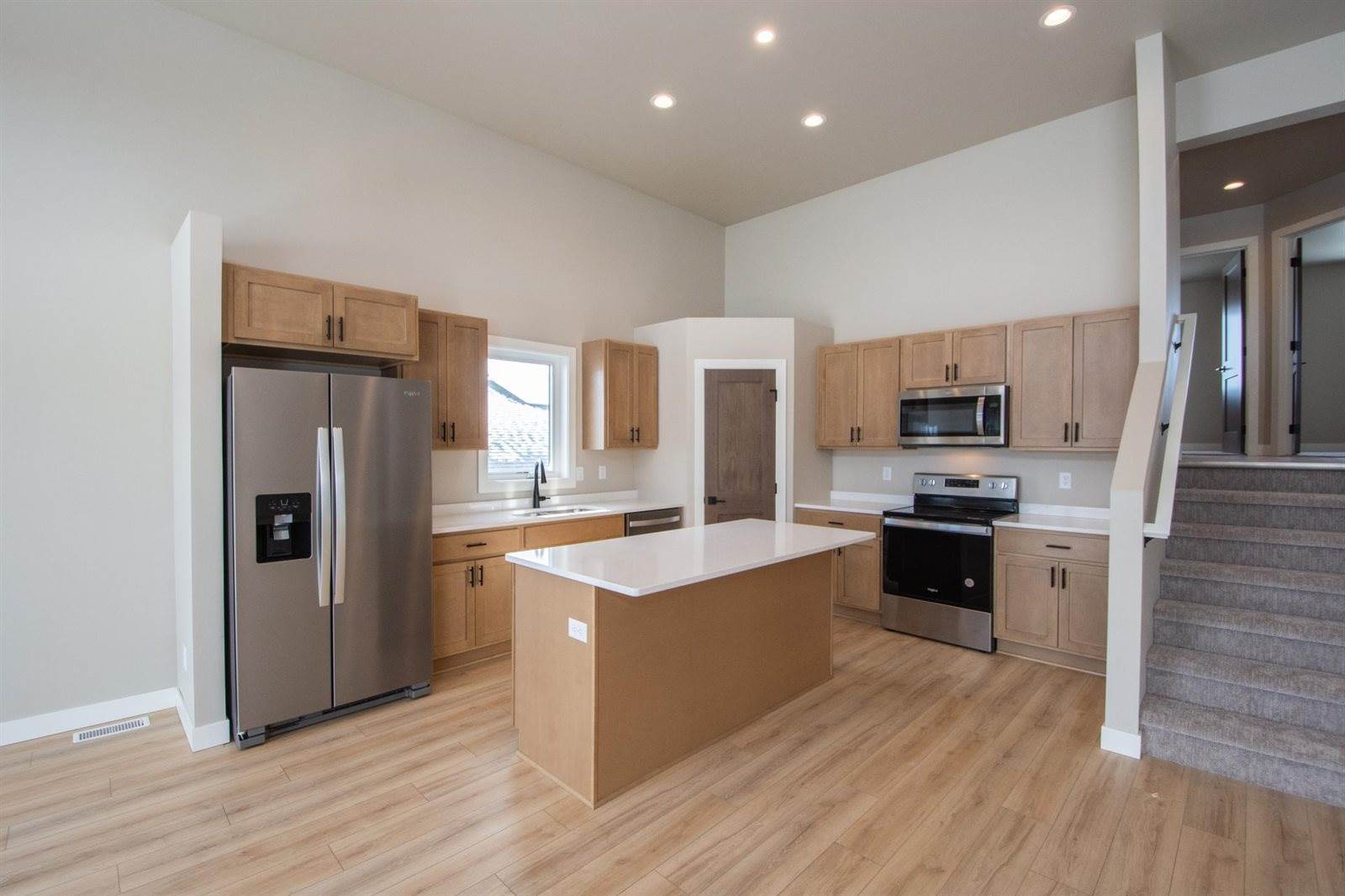 6590 68th Street South, Horace, ND 58047