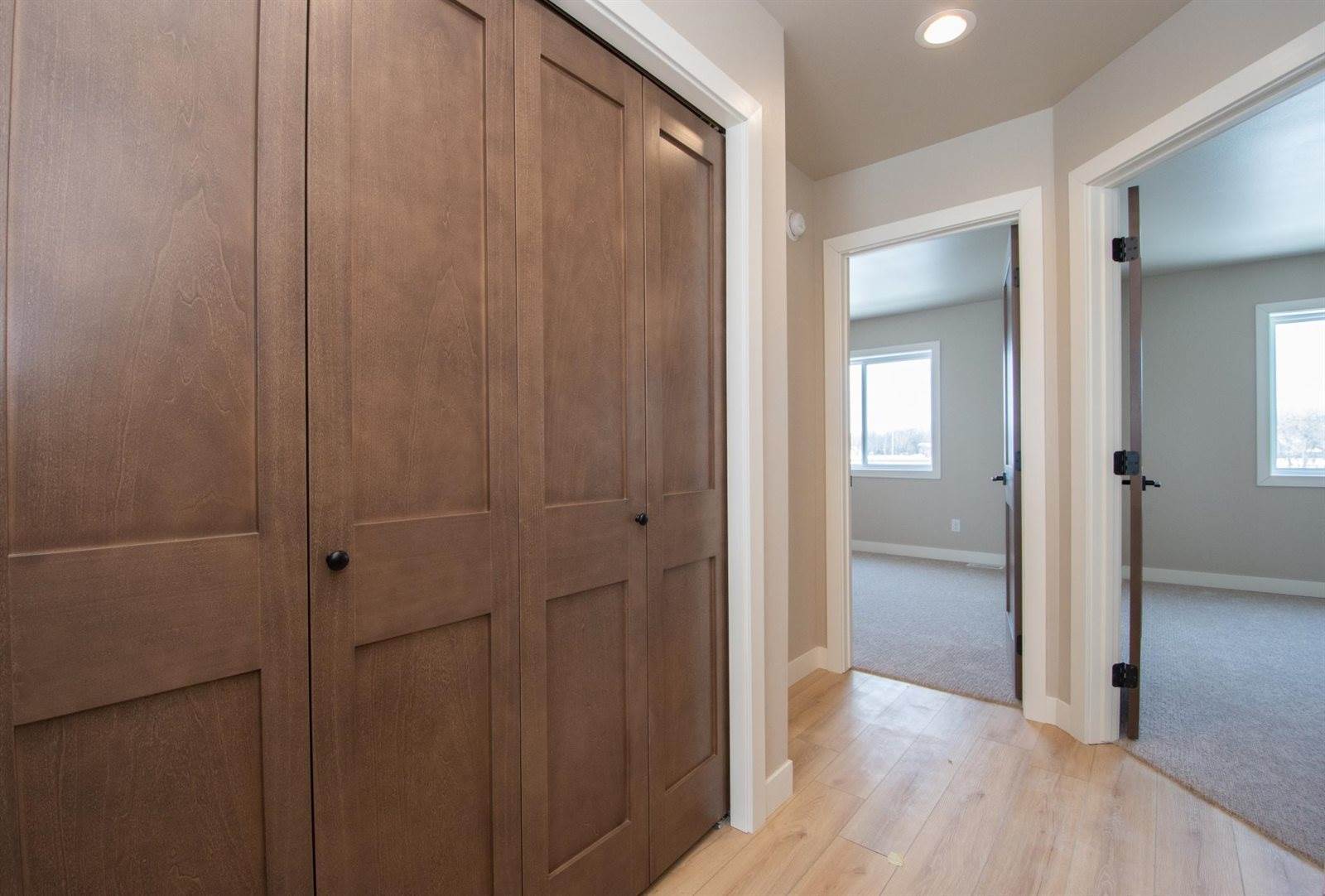 6590 68th Street South, Horace, ND 58047