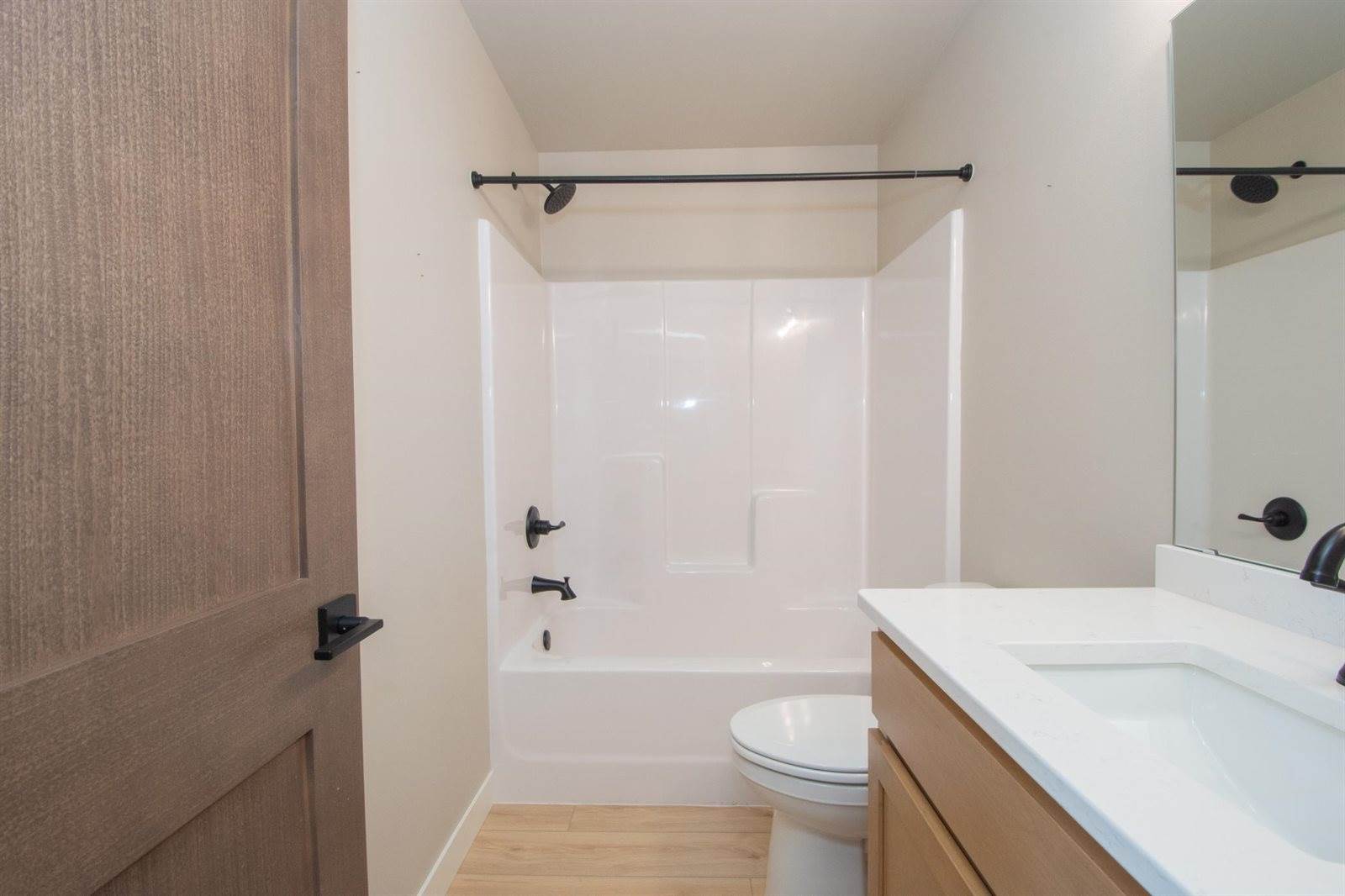 6590 68th Street South, Horace, ND 58047