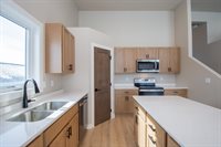 6590 68th Street South, Horace, ND 58047