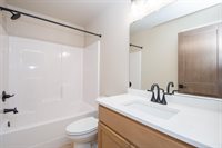 6590 68th Street South, Horace, ND 58047