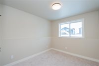 6590 68th Street South, Horace, ND 58047