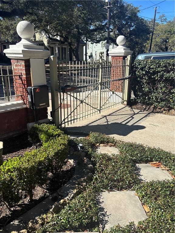 1819 Esplanade Avenue, New Orleans, LA 70116