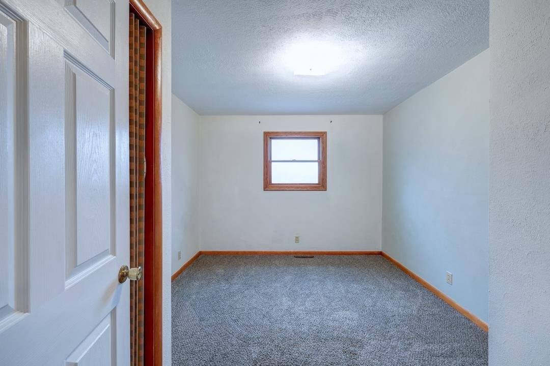 31778 53rd Rd, Arkansas City, KS 67005