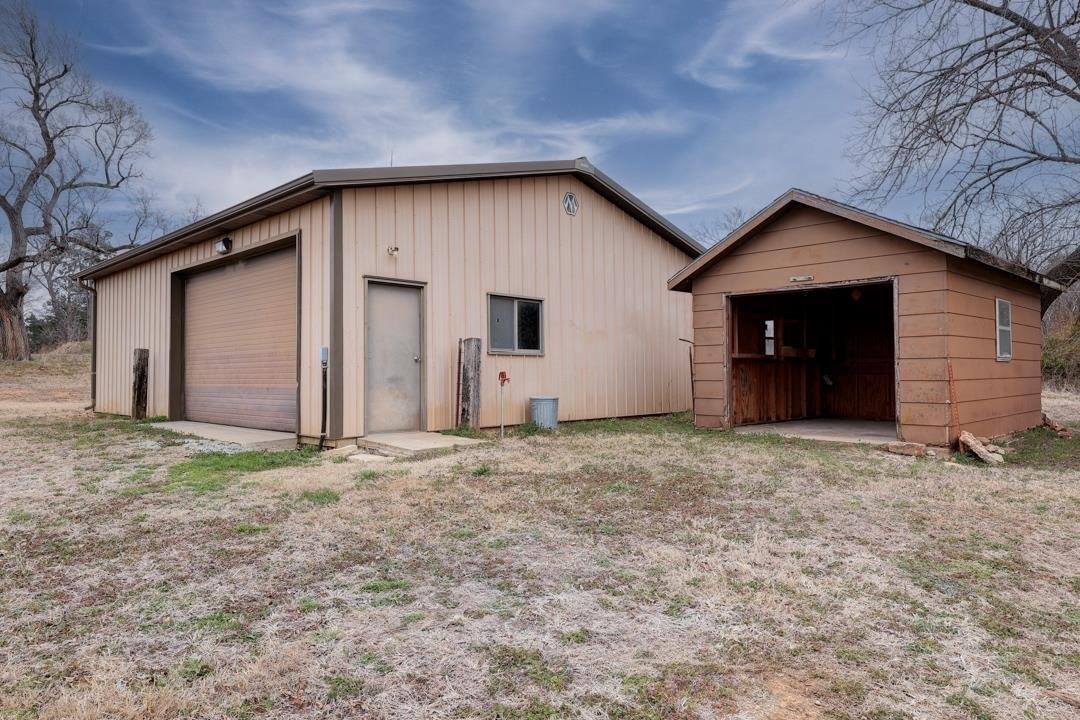 31778 53rd Rd, Arkansas City, KS 67005