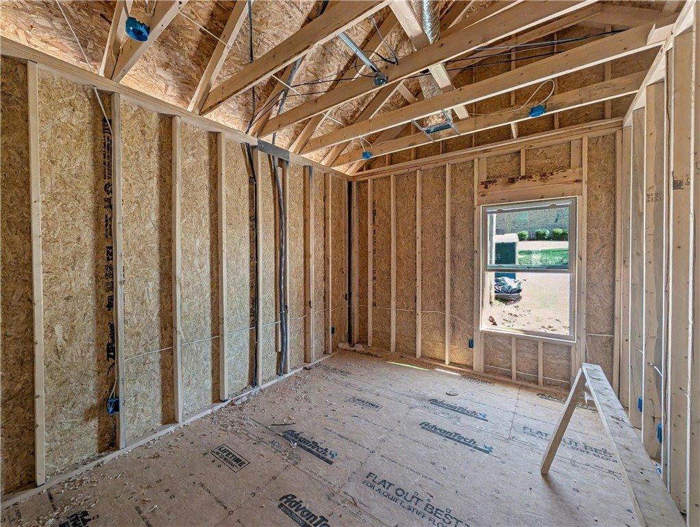 24 Cromarty Drive, Bella Vista, AR 72715