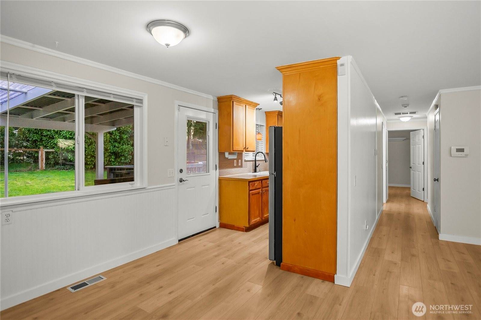 29733 4th Ave South, Federal Way, WA 98003