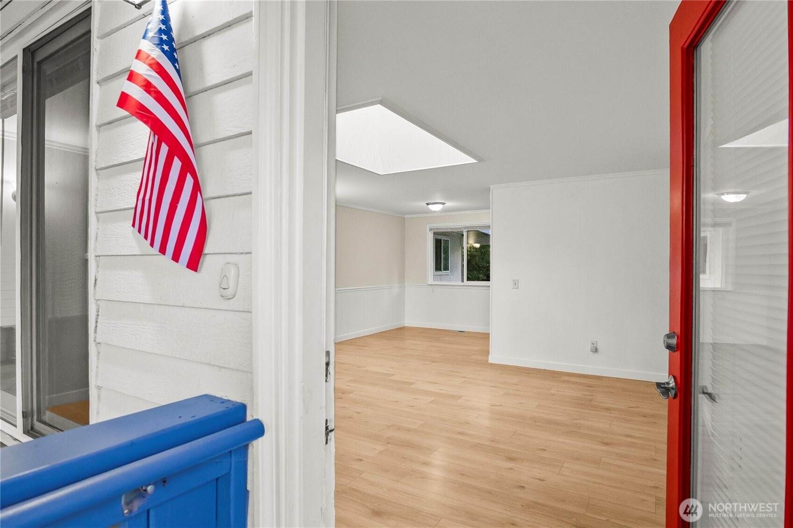 29733 4th Ave South, Federal Way, WA 98003