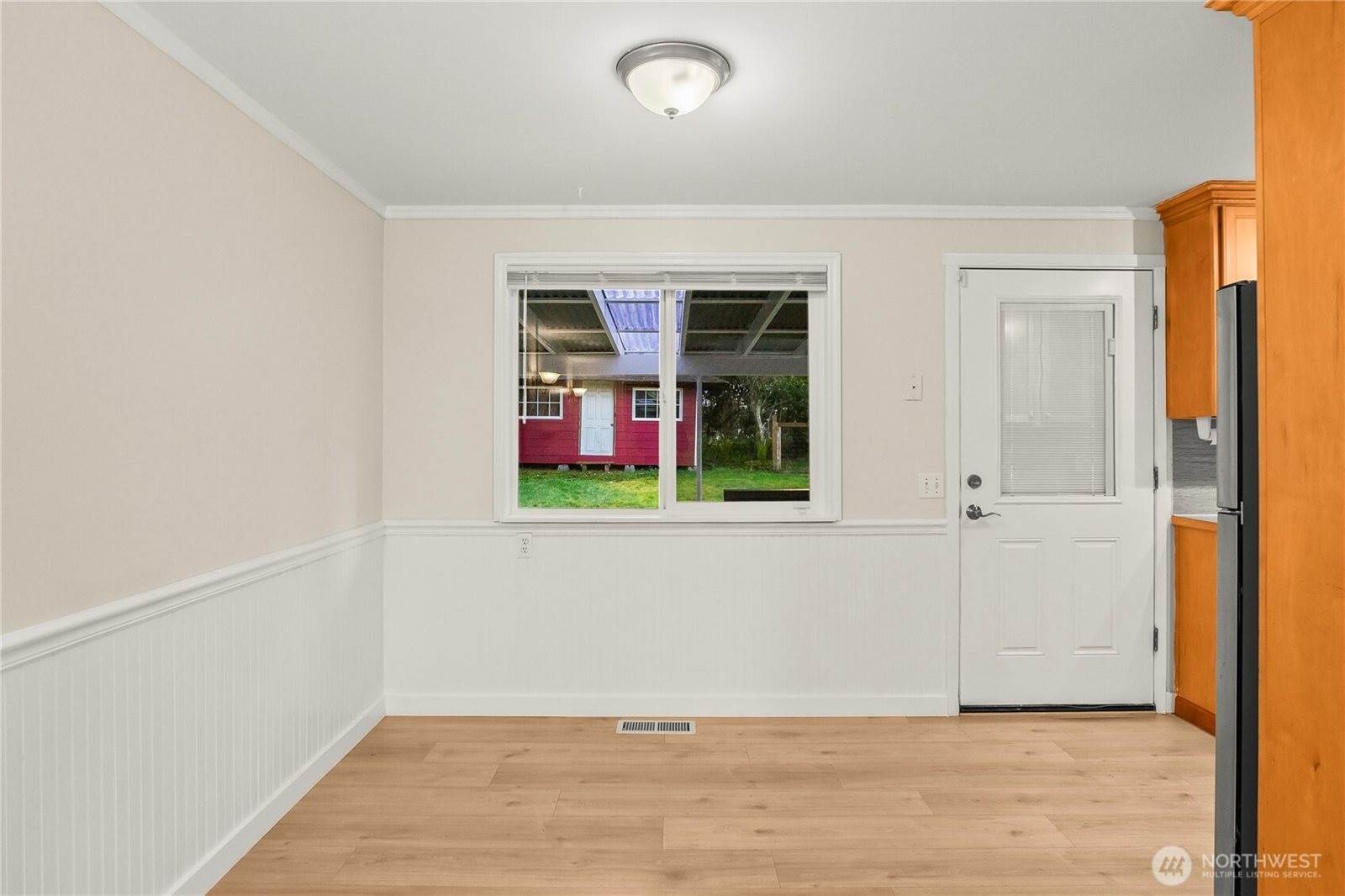 29733 4th Ave South, Federal Way, WA 98003