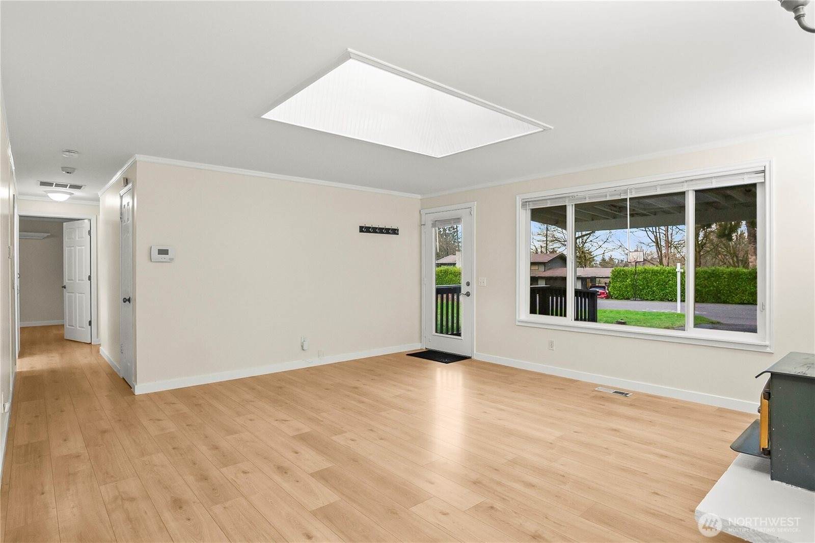 29733 4th Ave South, Federal Way, WA 98003