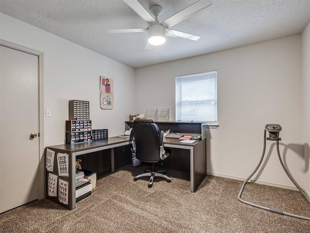 16 Orlando Drive, Shawnee, OK 74804