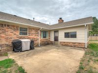 16 Orlando Drive, Shawnee, OK 74804