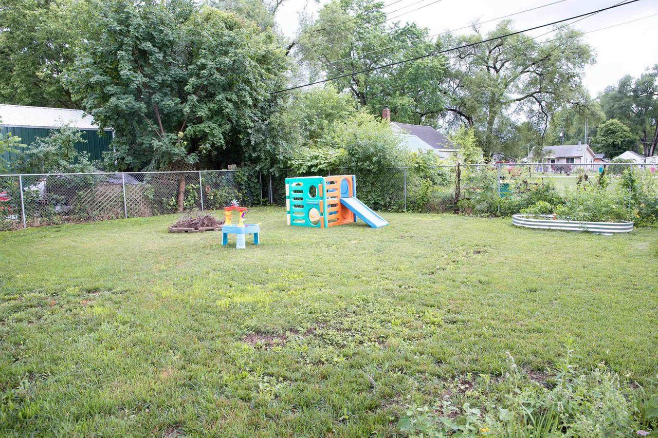 1942 S Mound Avenue, Beloit, WI 53511