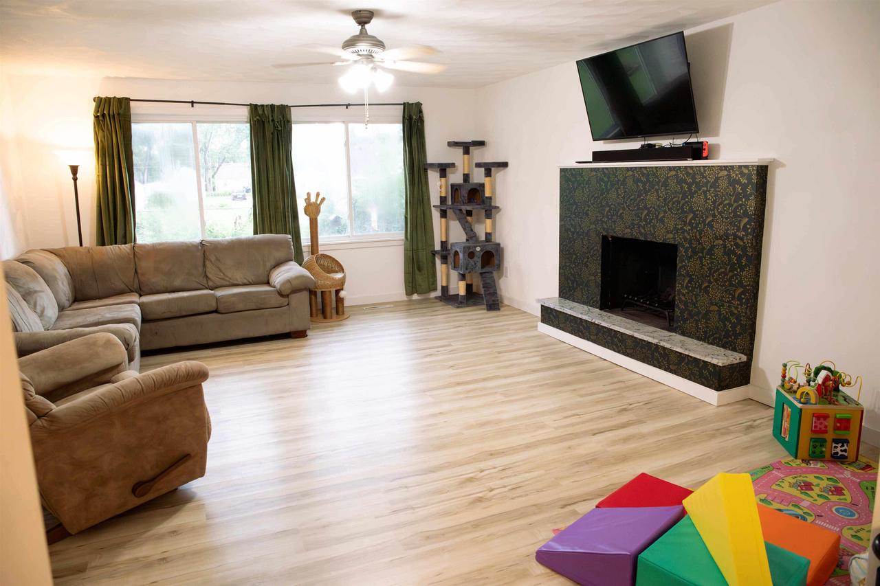 1942 S Mound Avenue, Beloit, WI 53511