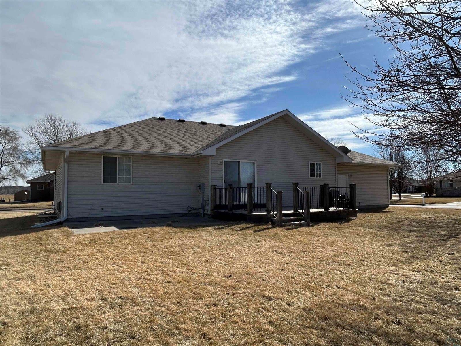3513 Le Mesa Way, South Sioux City, NE 68776