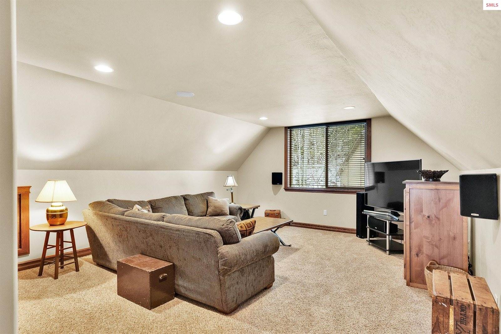 558 Grouse Hill Road, Bonners Ferry, ID 83805