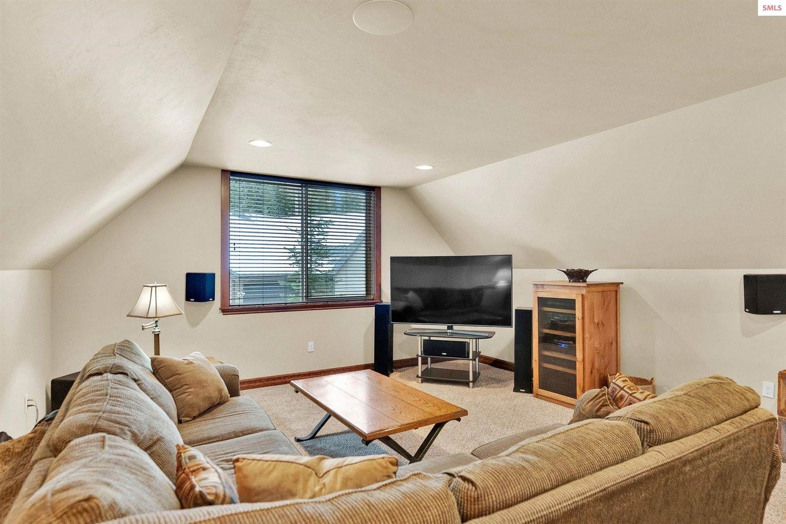 558 Grouse Hill Road, Bonners Ferry, ID 83805