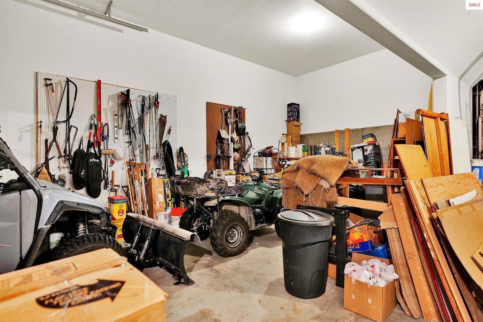 558 Grouse Hill Road, Bonners Ferry, ID 83805