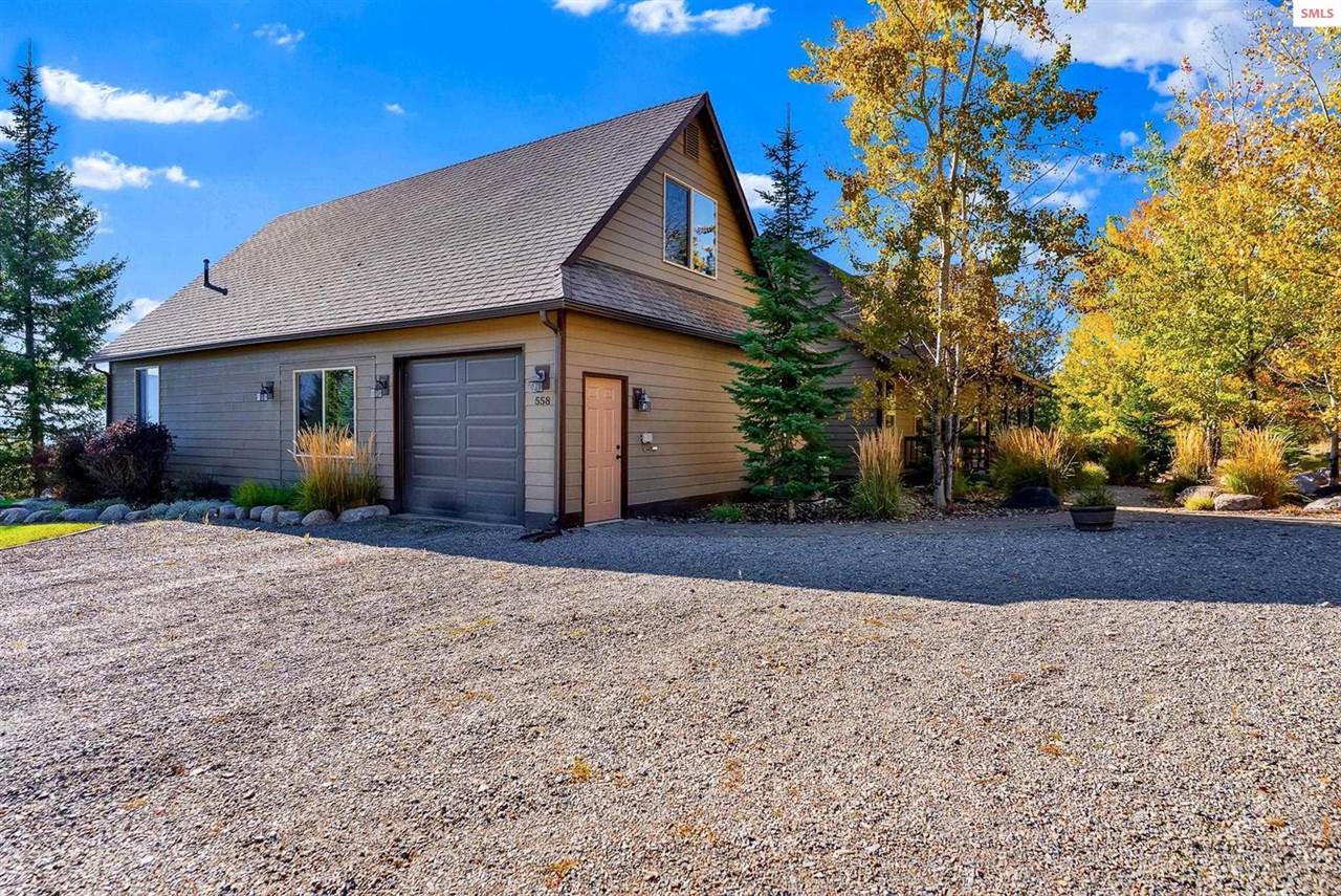 558 Grouse Hill Road, Bonners Ferry, ID 83805