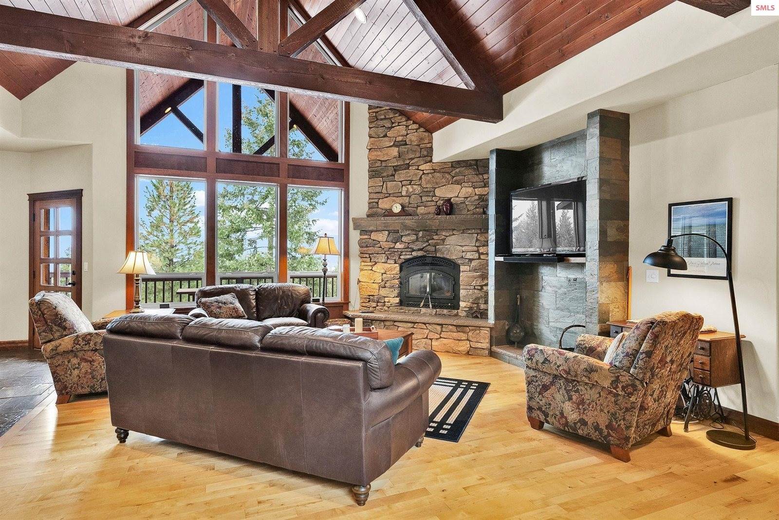 558 Grouse Hill Road, Bonners Ferry, ID 83805
