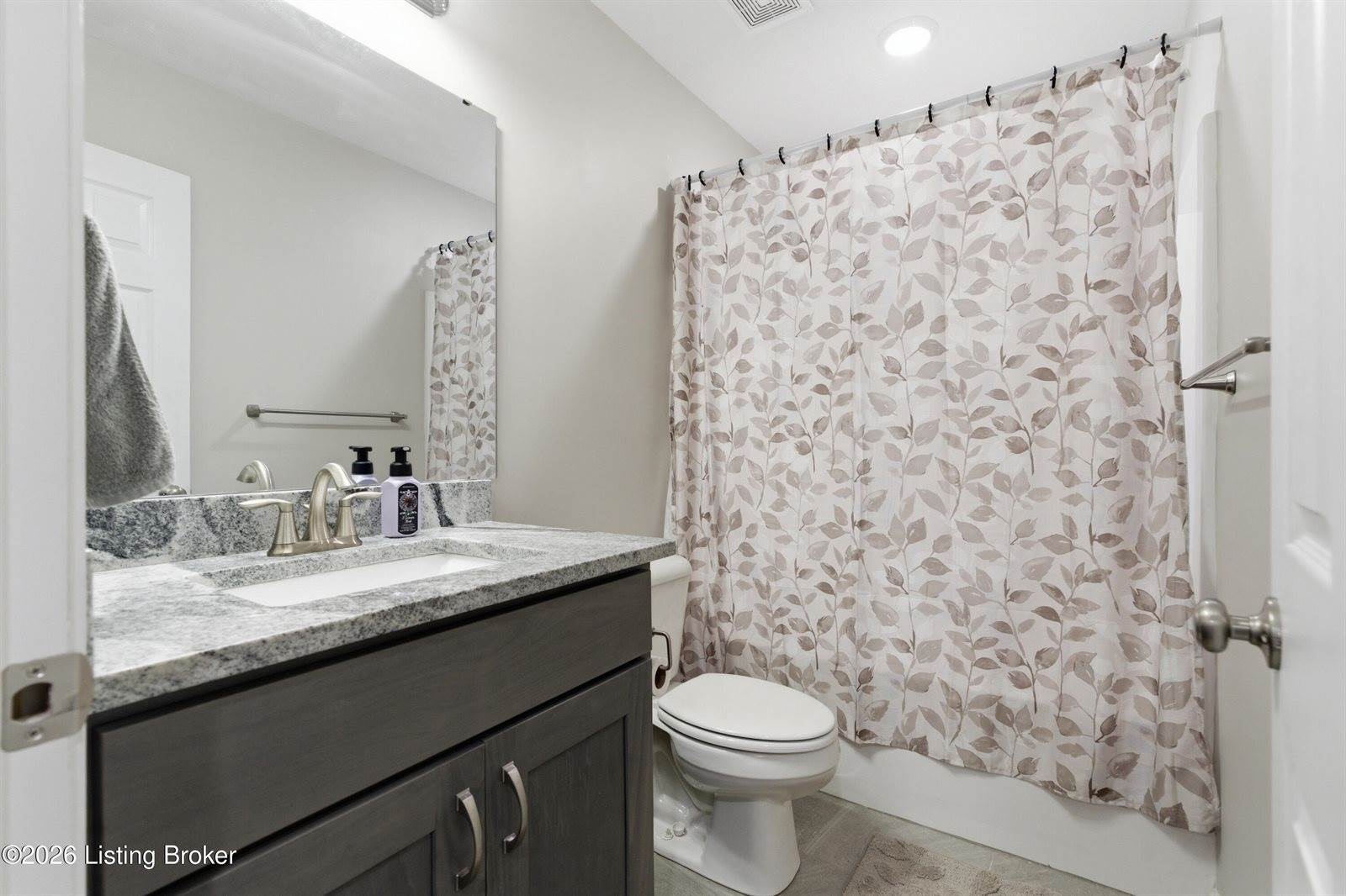 110 Ridge Pole Rd, Brandenburg, KY 40108