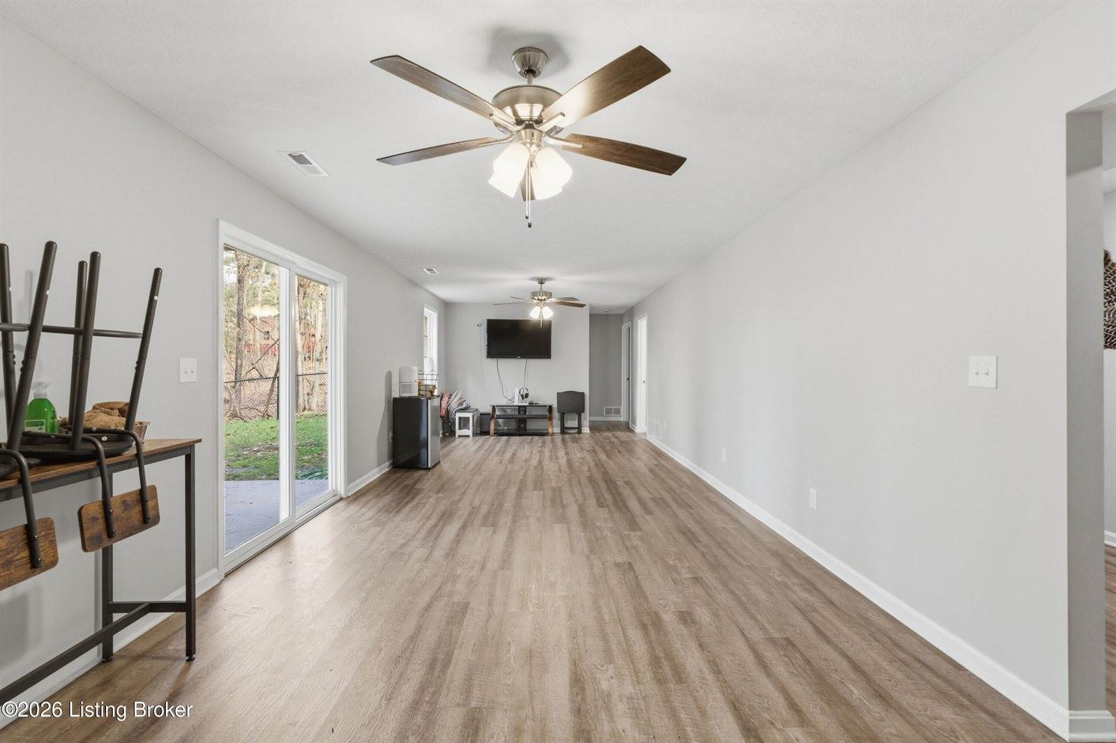 110 Ridge Pole Rd, Brandenburg, KY 40108